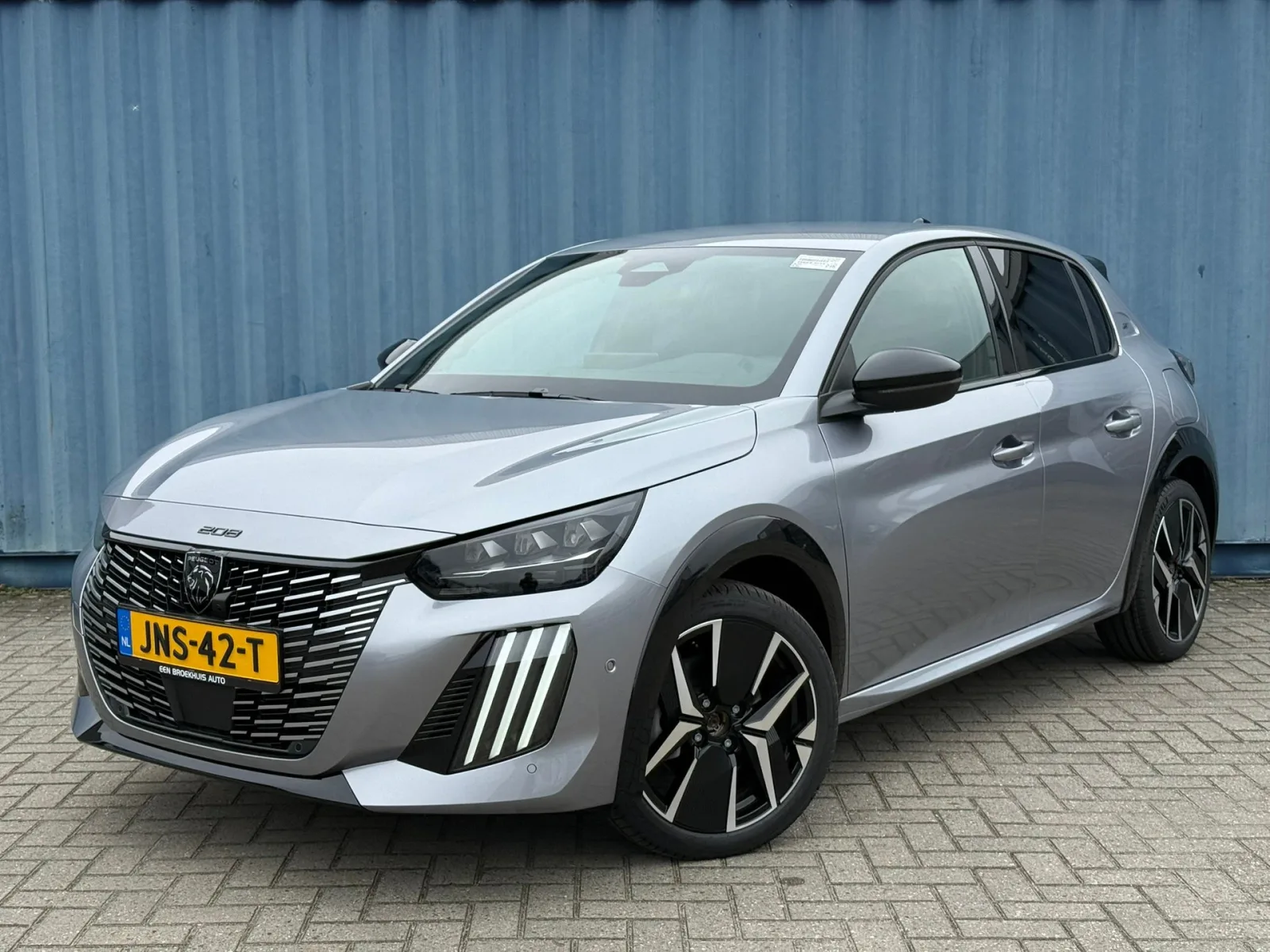 Peugeot 208 (2025) — foto 1