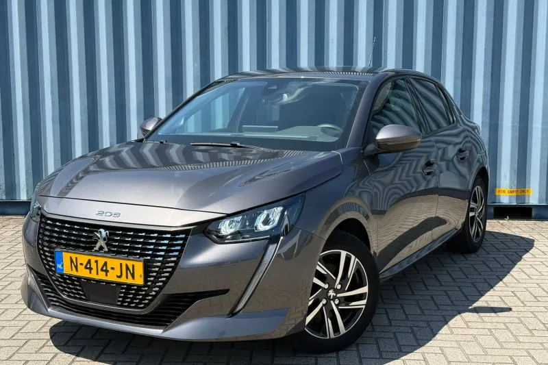 Peugeot 208 (2021)