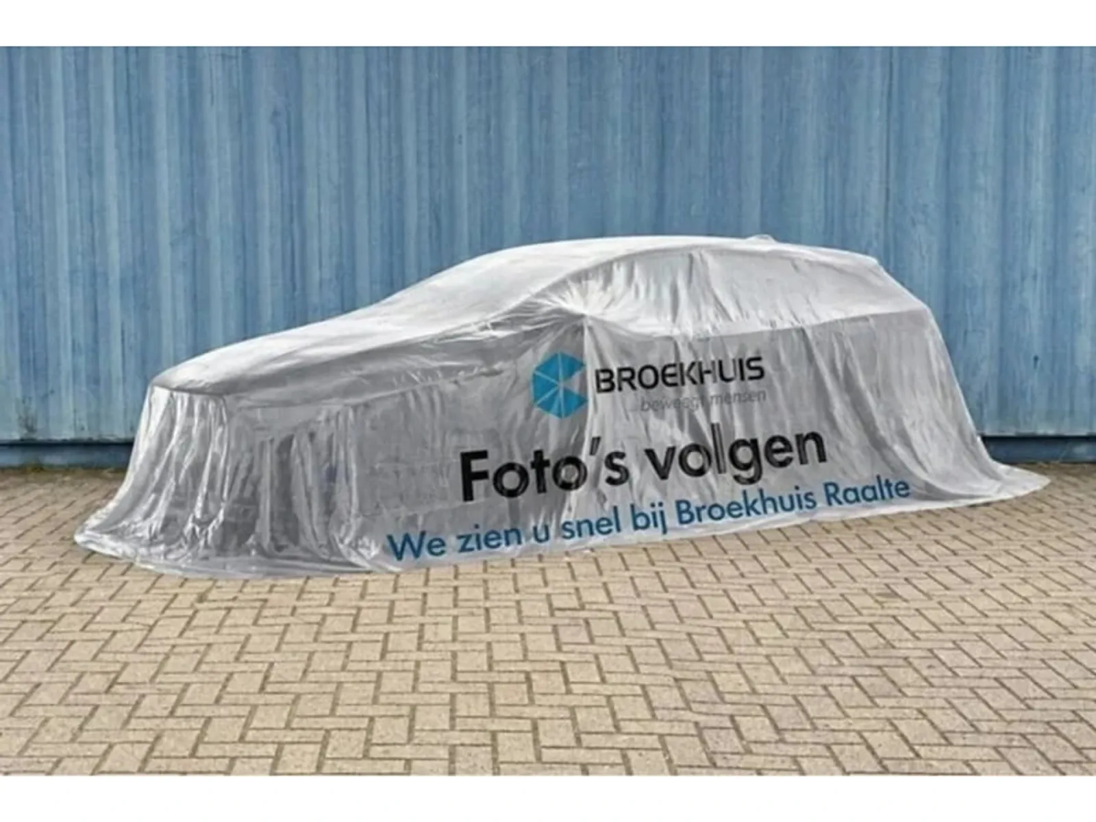 Peugeot 208 (2023) — foto 1