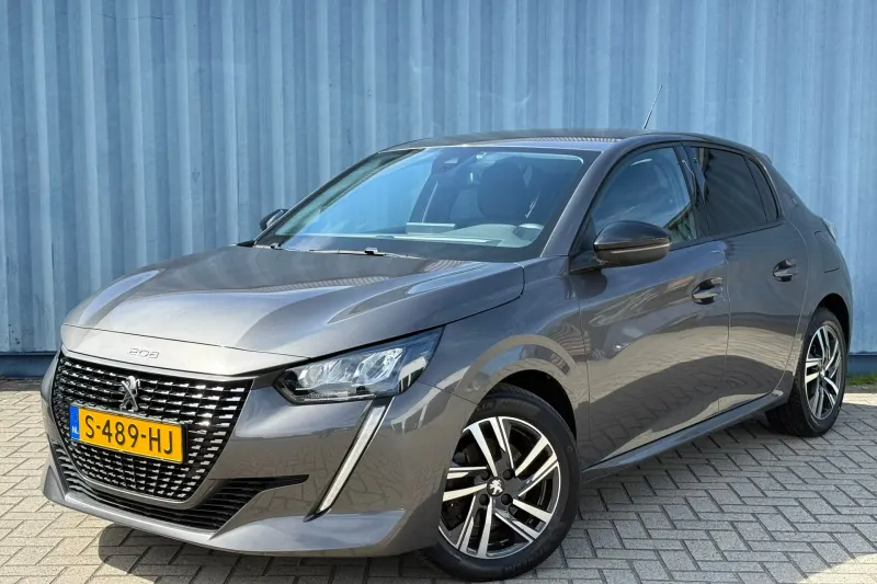 Peugeot 208 (2023)