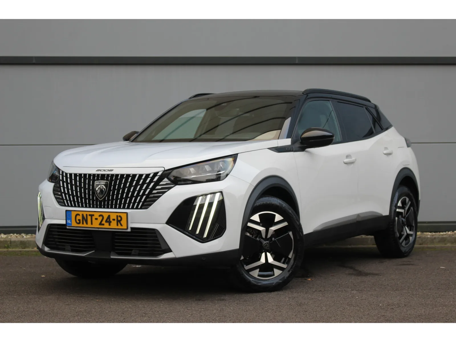 Peugeot 2008 (2024) — foto 1