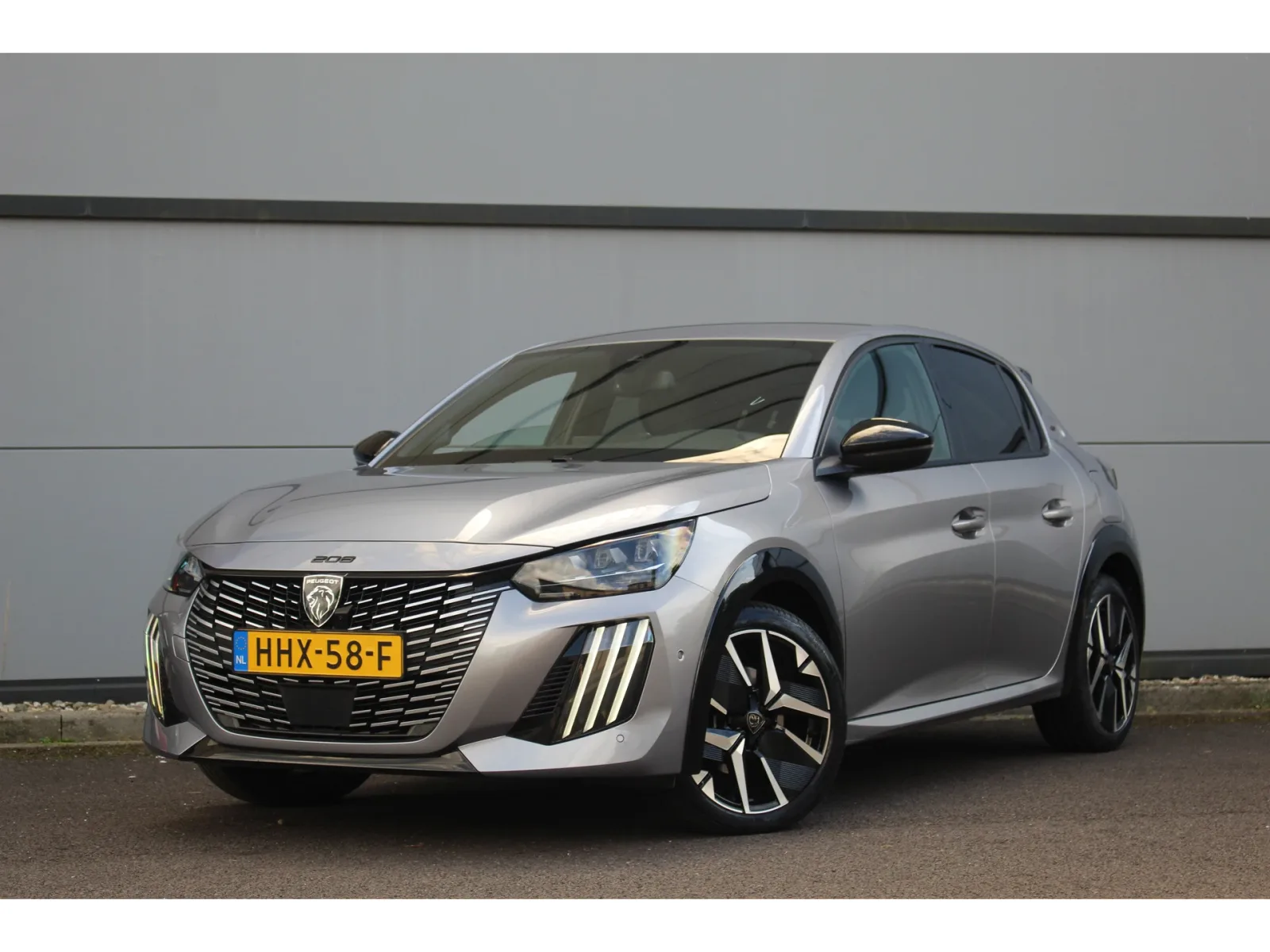 Peugeot 208 (2025) — foto 1