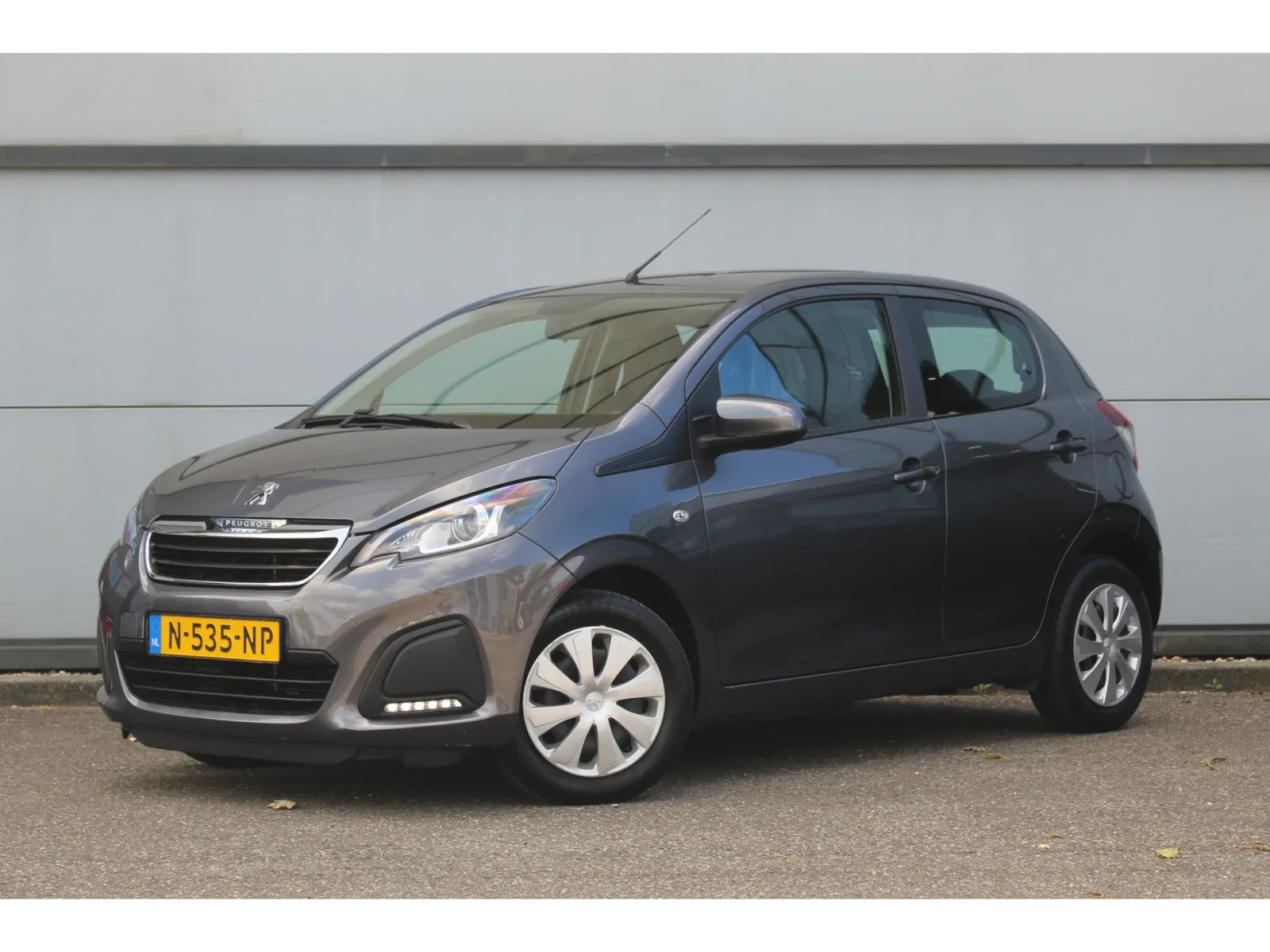 Peugeot 108 (2022) — foto 1