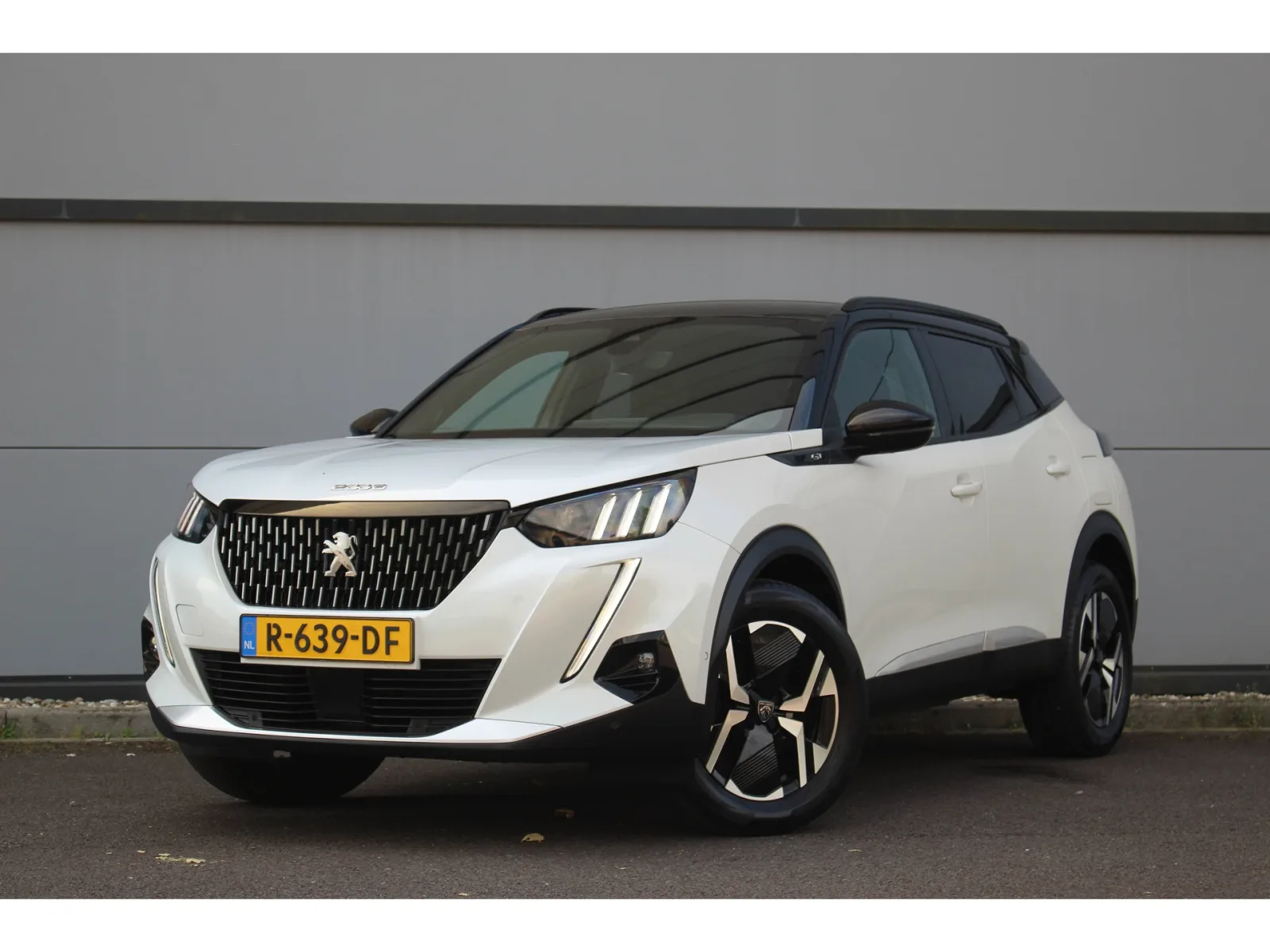 Peugeot 2008 (2022) — foto 1