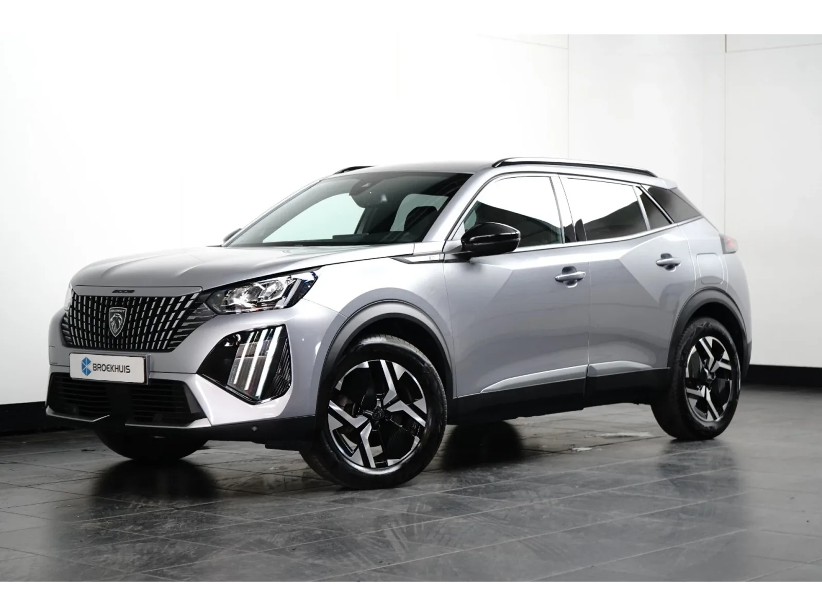 Peugeot e-2008 (2025) — foto 1