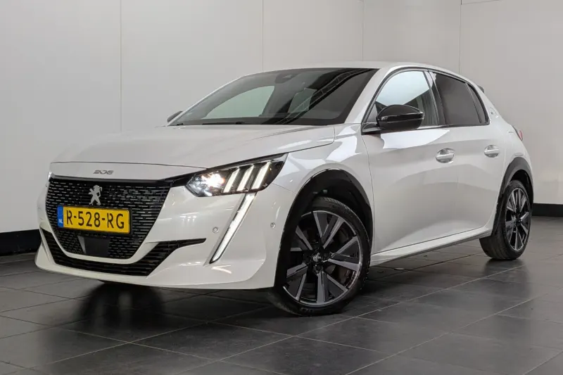 Peugeot 208 (2022)