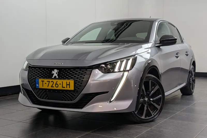 Peugeot e-208 (2023)