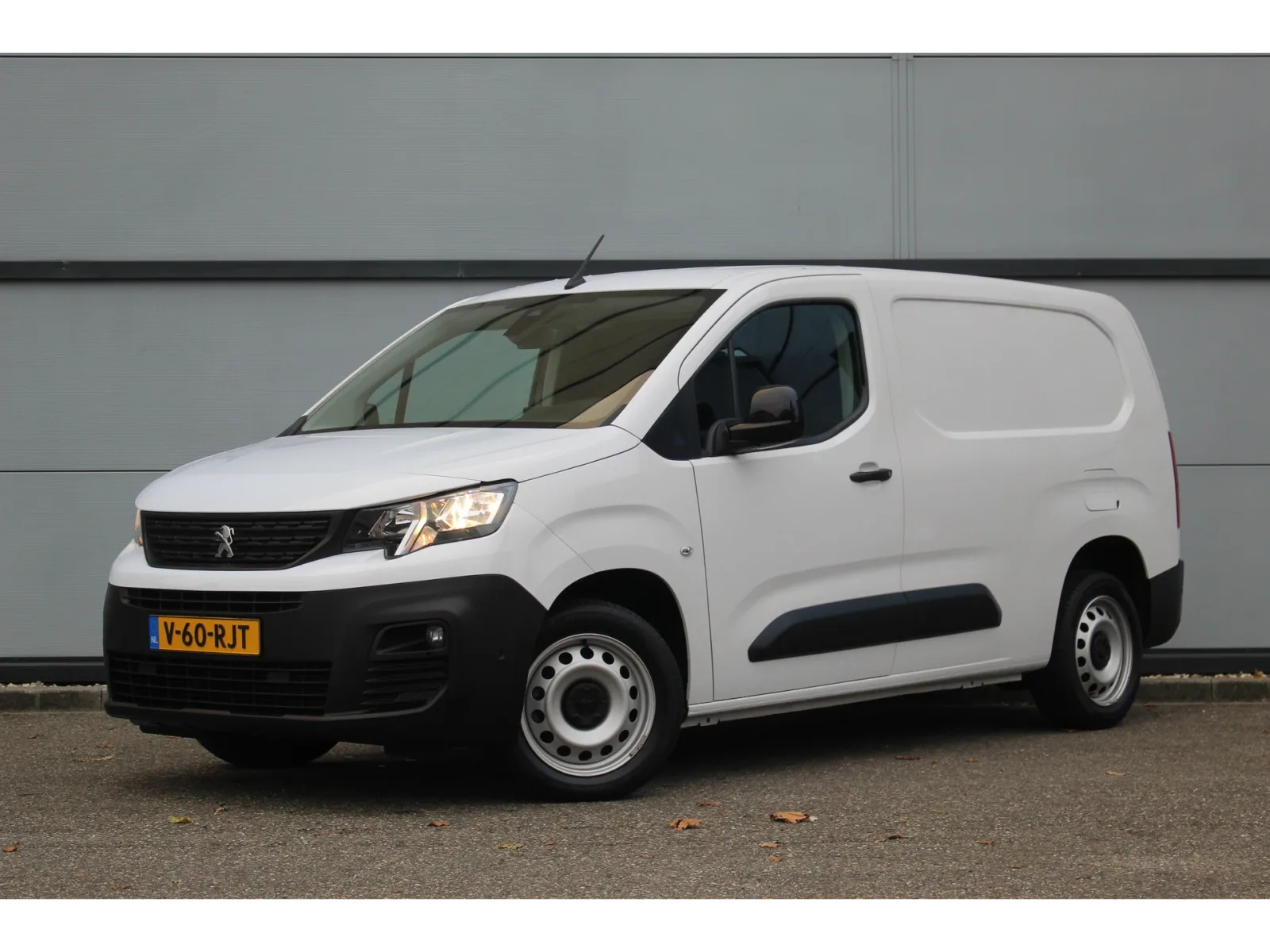 Peugeot Partner (2024) — foto 1