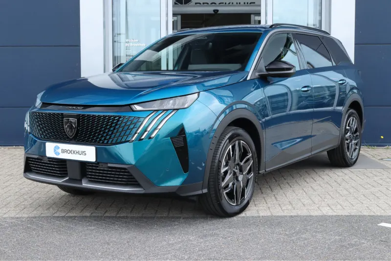 Peugeot 5008 (2025)