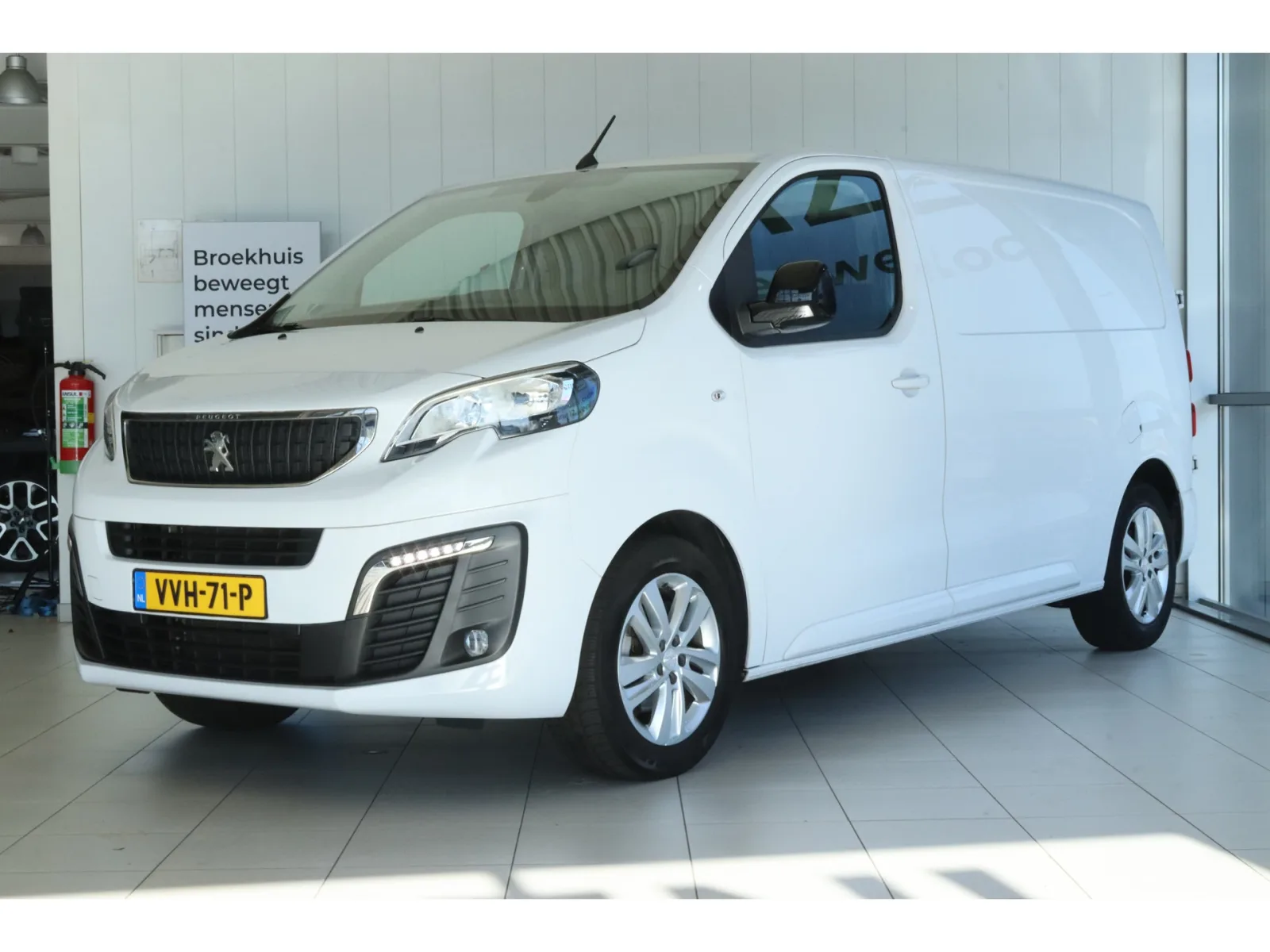 Peugeot Expert (2023) — foto 1