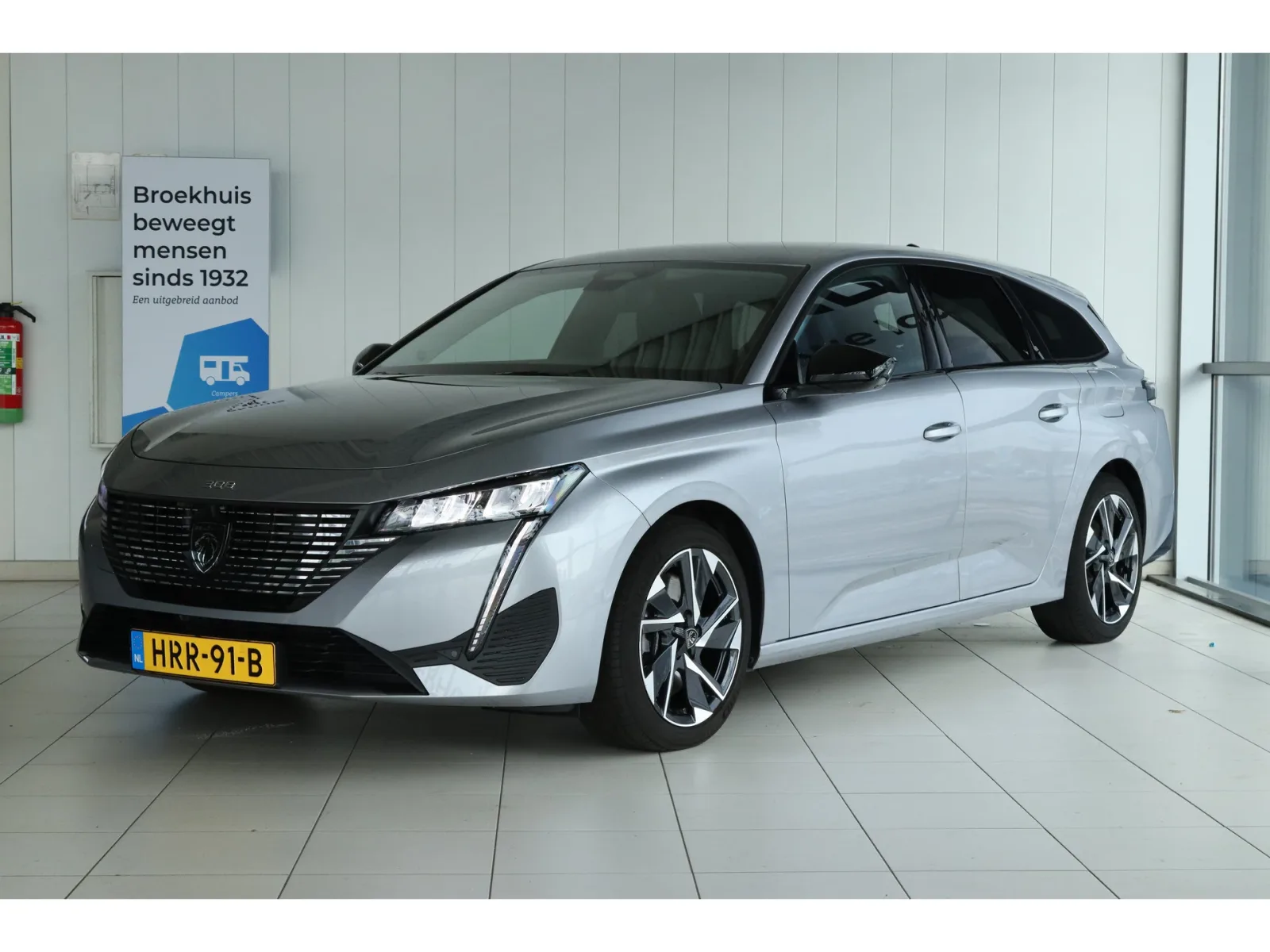 Peugeot 308 (2025) — foto 1