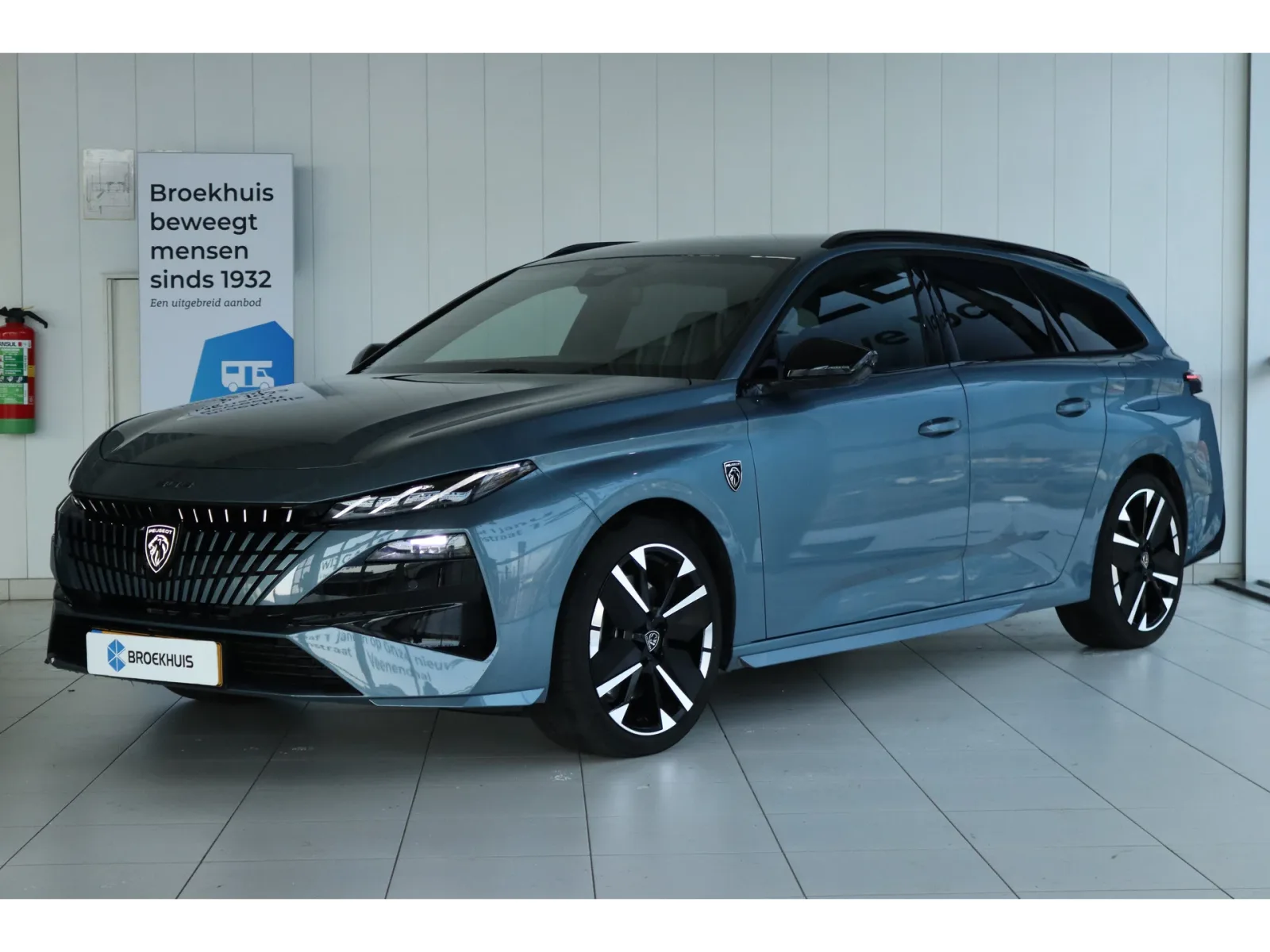 Peugeot 308 (2025) — foto 1