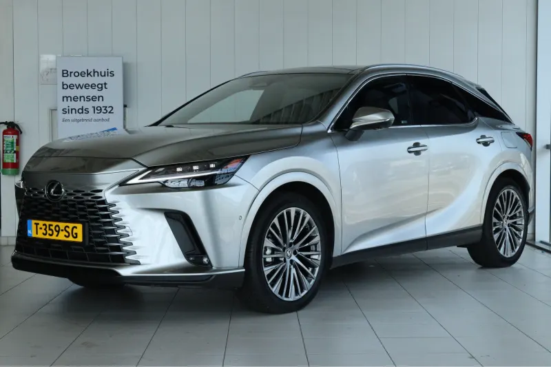 Lexus RX (2023)