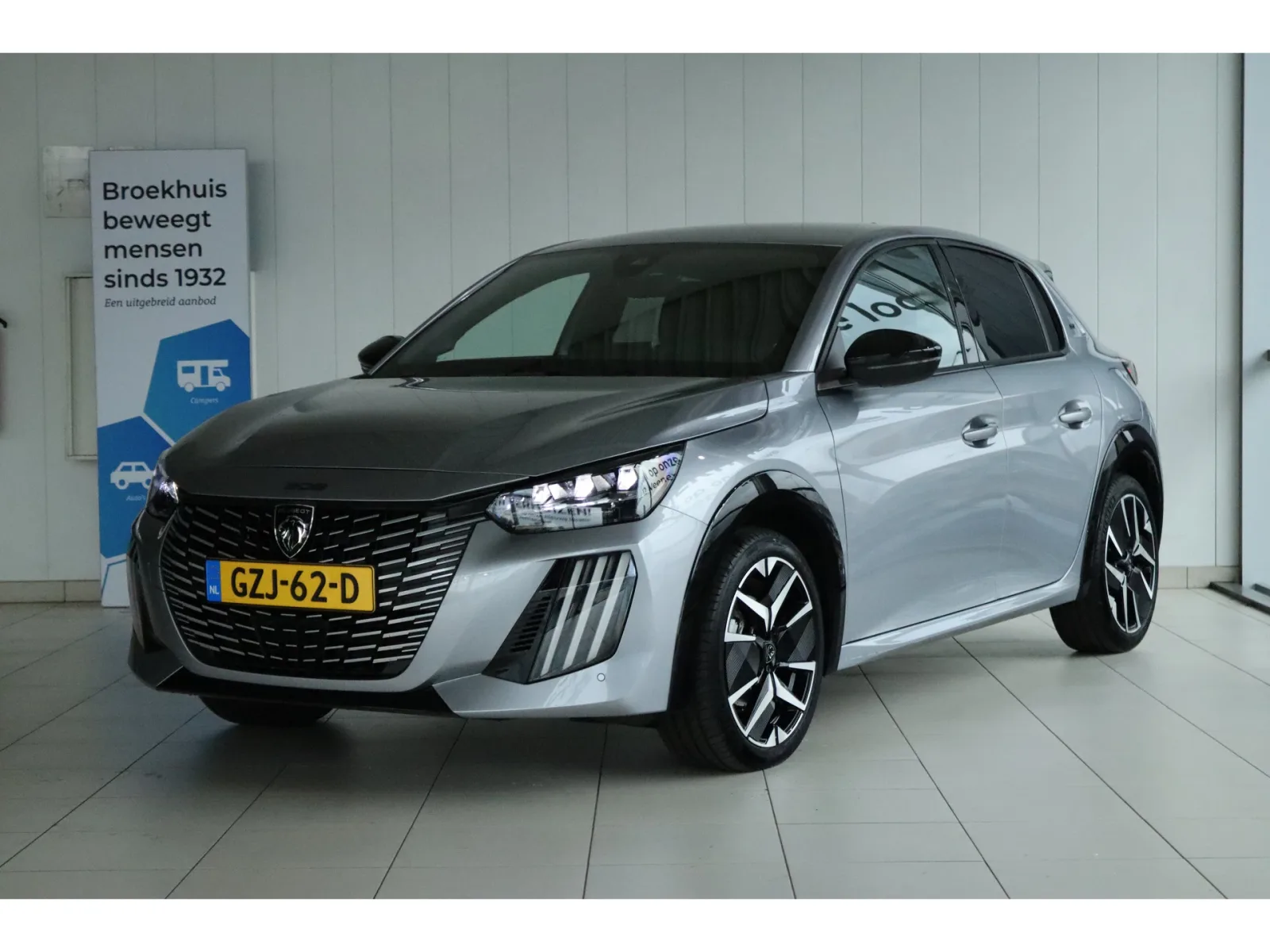 Peugeot 208 (2024) — foto 1