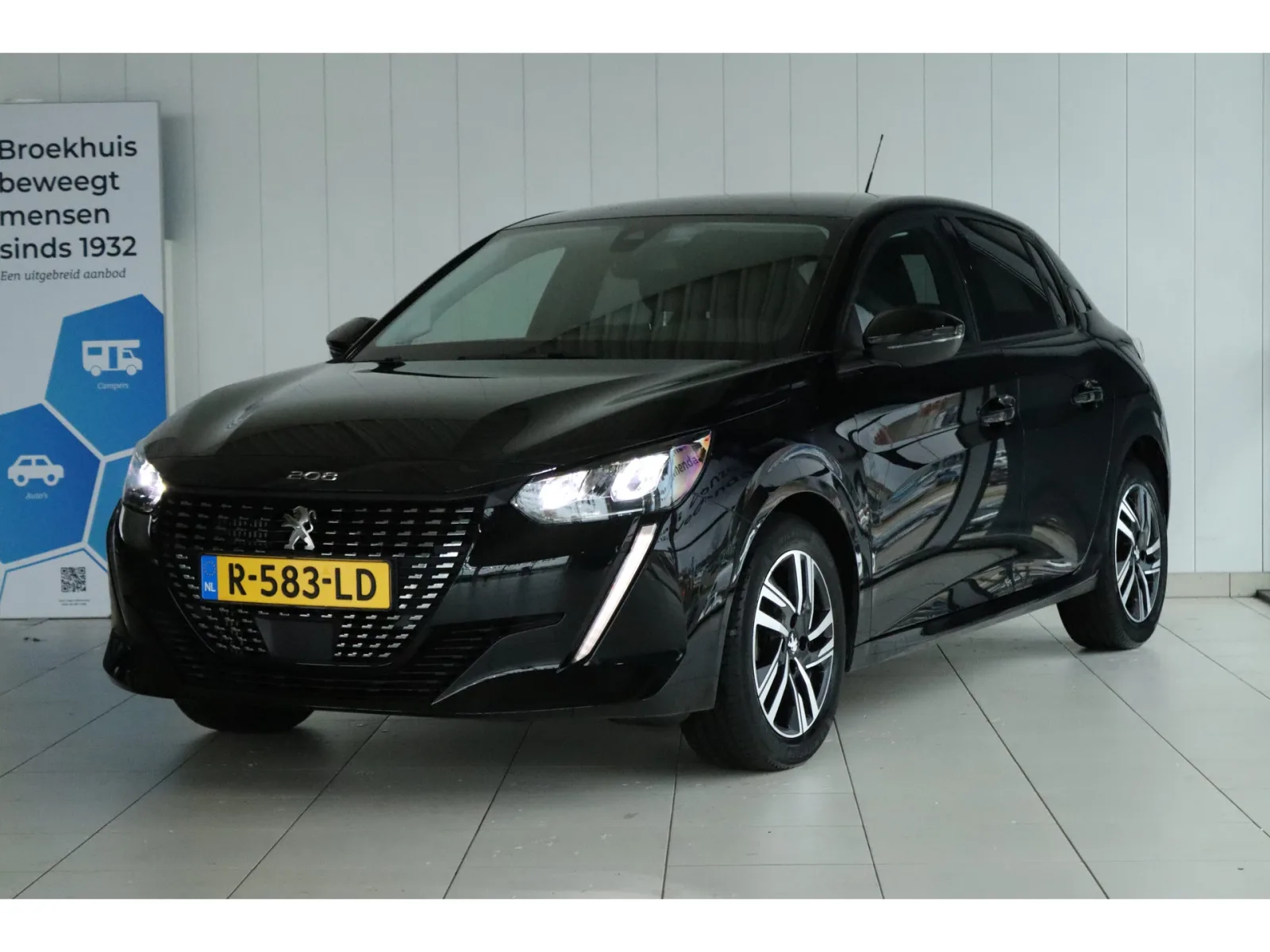 Peugeot 208 (2022) — foto 1