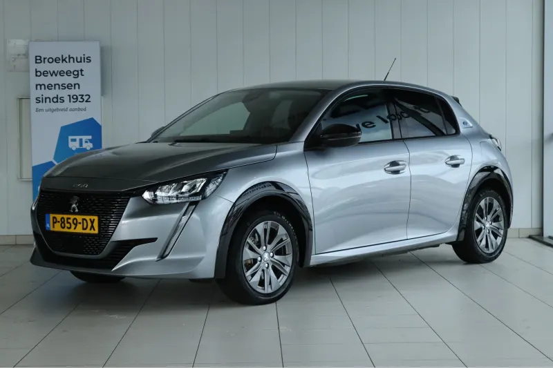 Peugeot e-208 (2022)