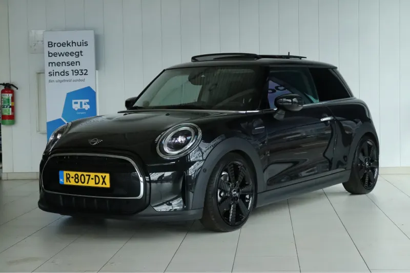 MINI Mini (2022)