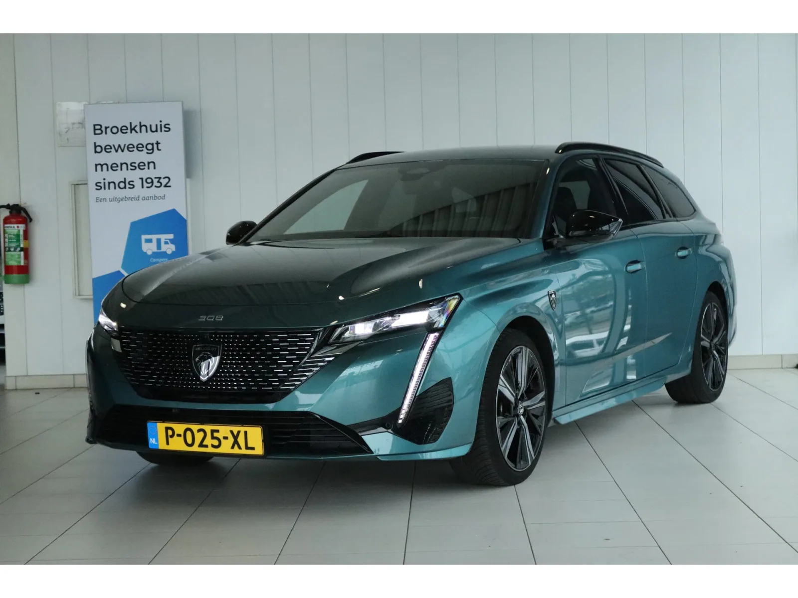 Peugeot 308 (2022) — foto 1