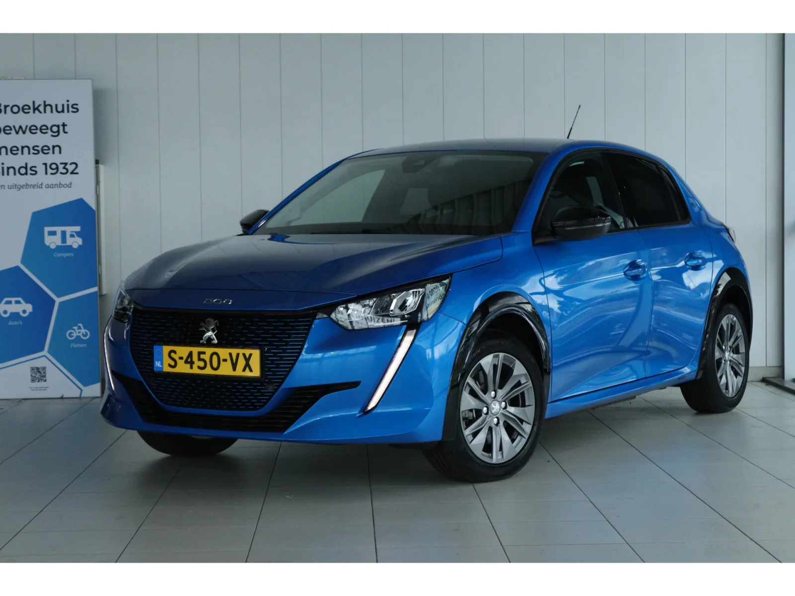 Peugeot e-208 (2023) — foto 1