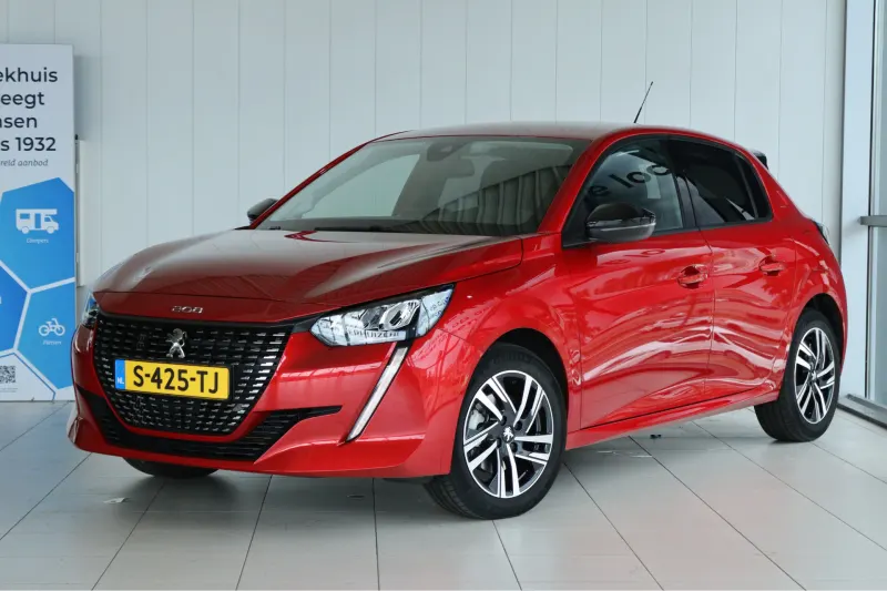 Peugeot 208 (2023)
