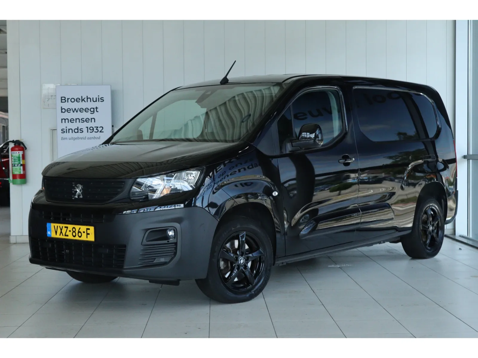 Peugeot Partner (2023) — foto 1