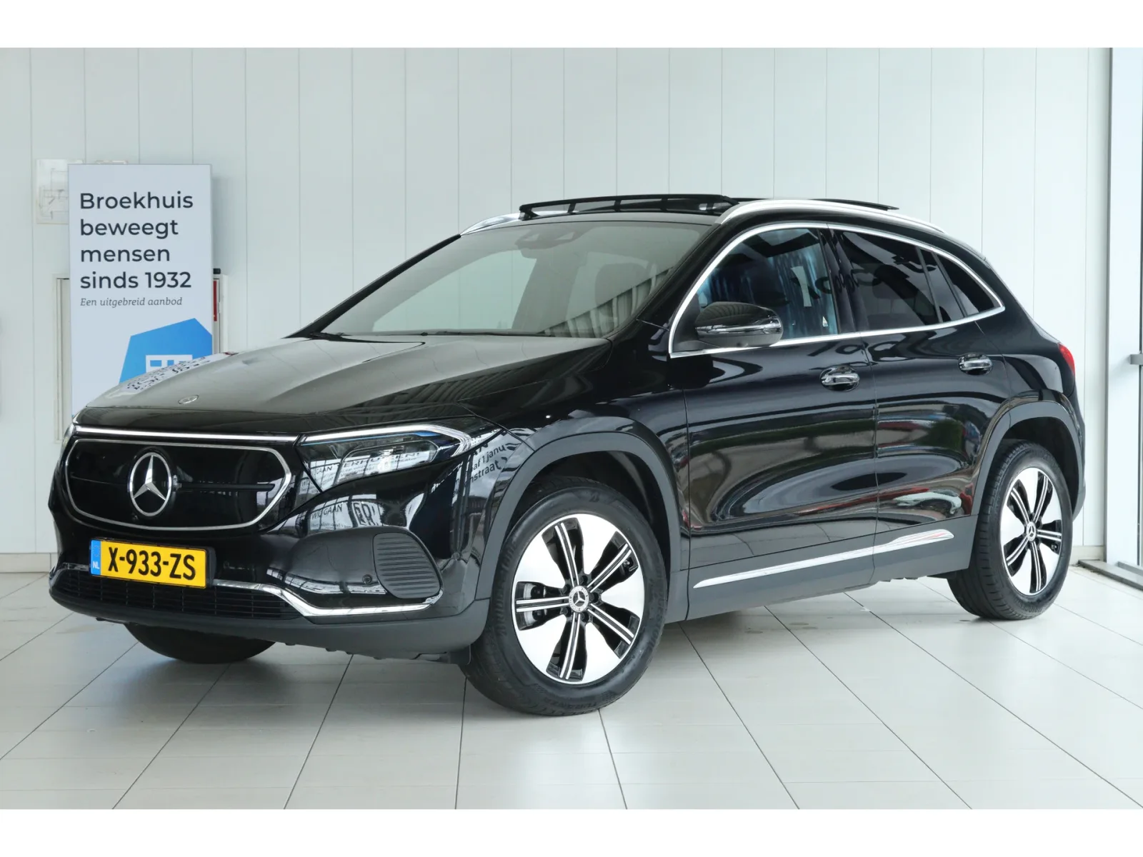 Mercedes-Benz EQA (2024) — foto 1