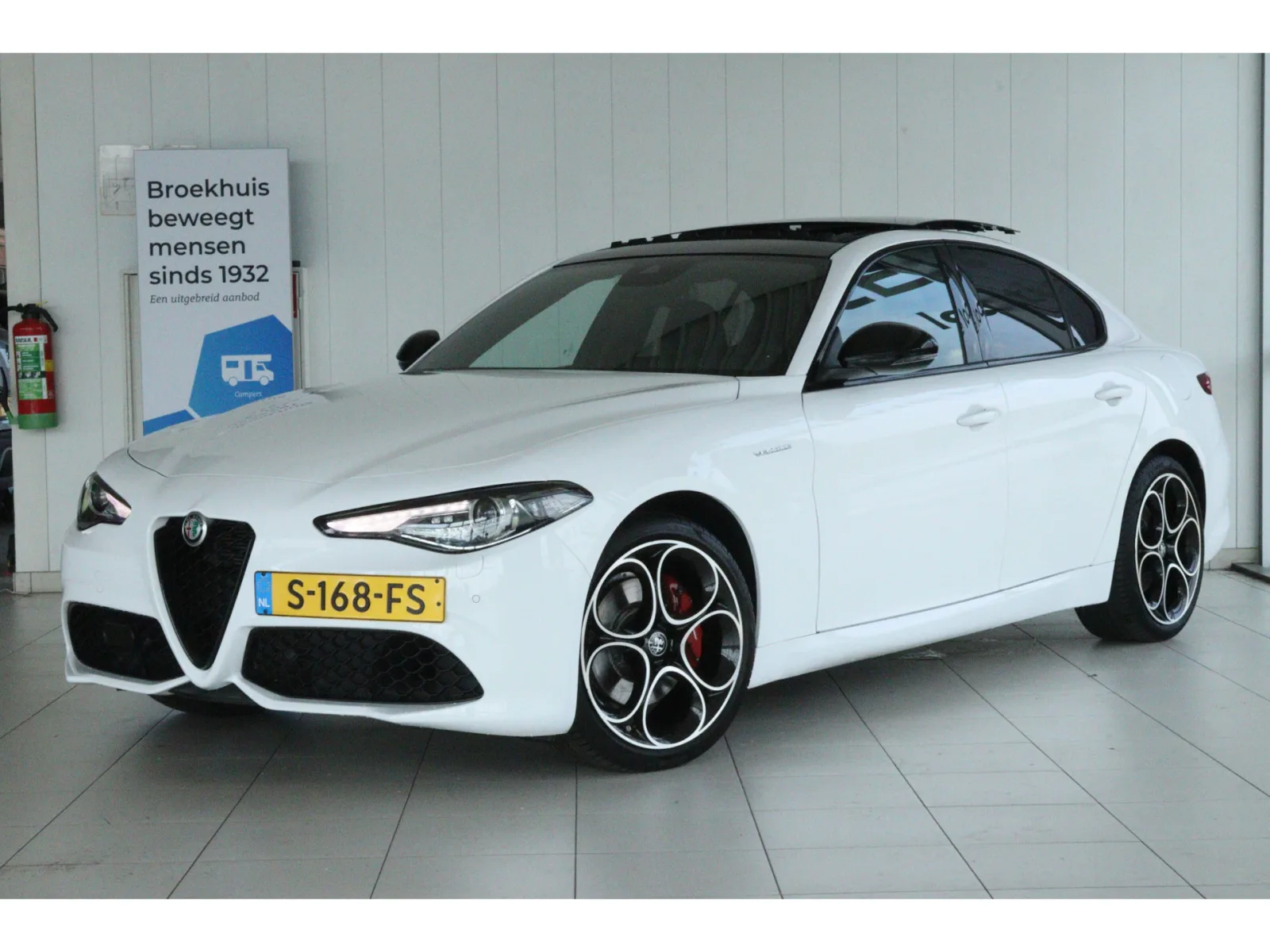 Alfa Romeo Giulia (2023) — foto 1