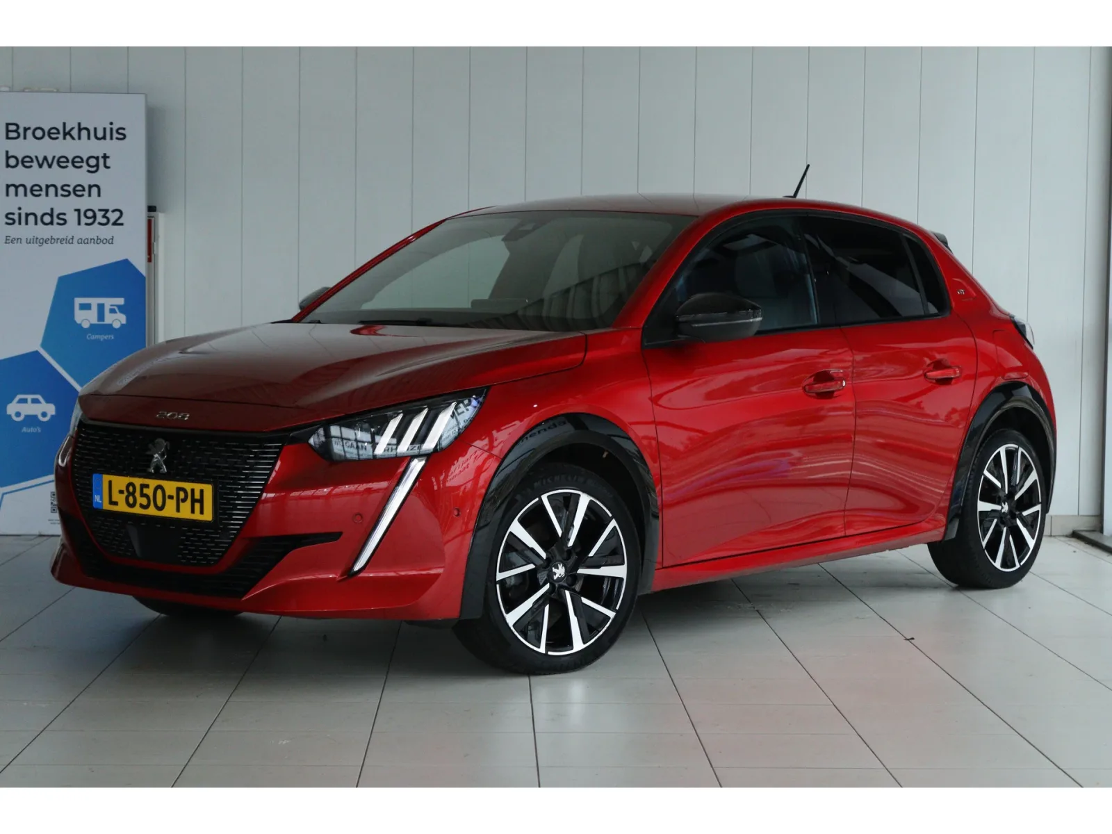 Peugeot 208 (2021) — foto 1