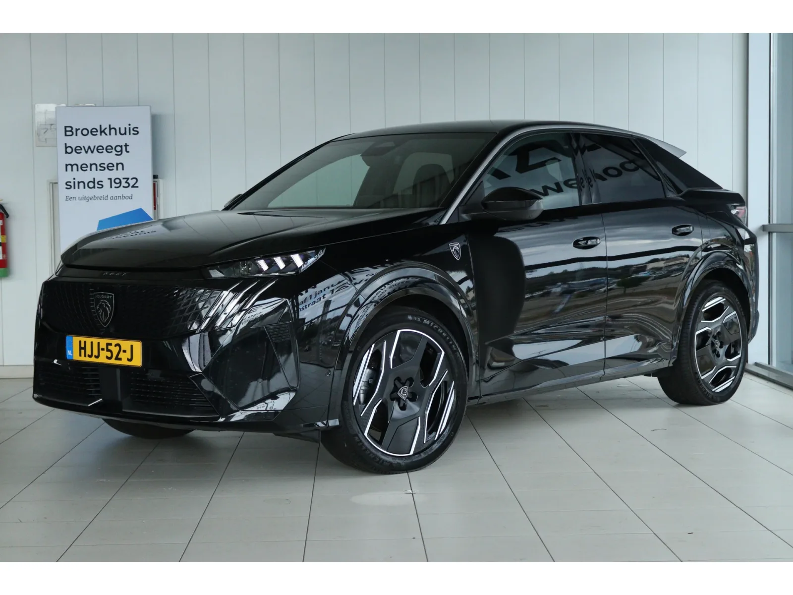 Peugeot e-3008 (2025) — foto 1