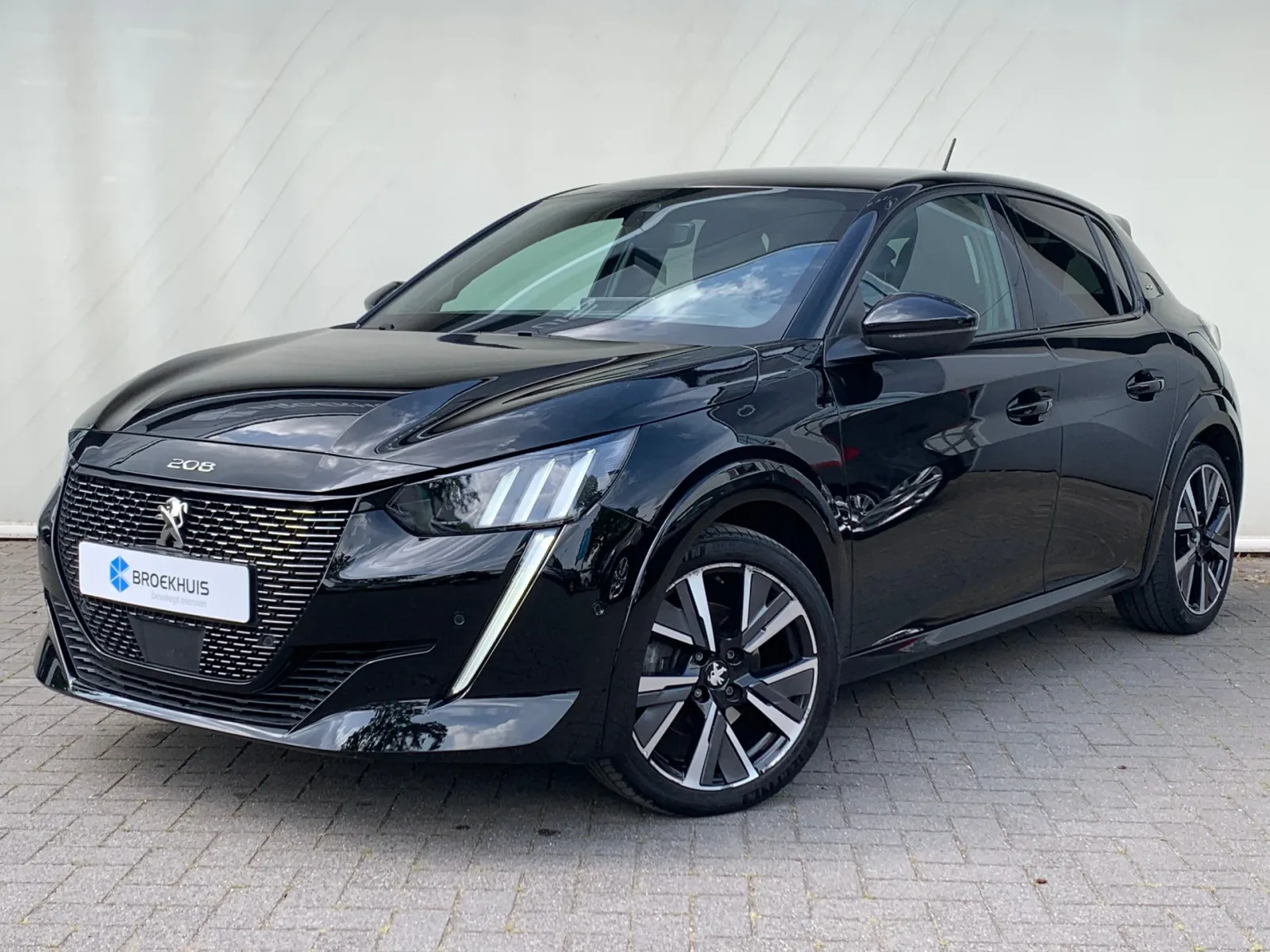 Peugeot 208 (2021) — foto 1