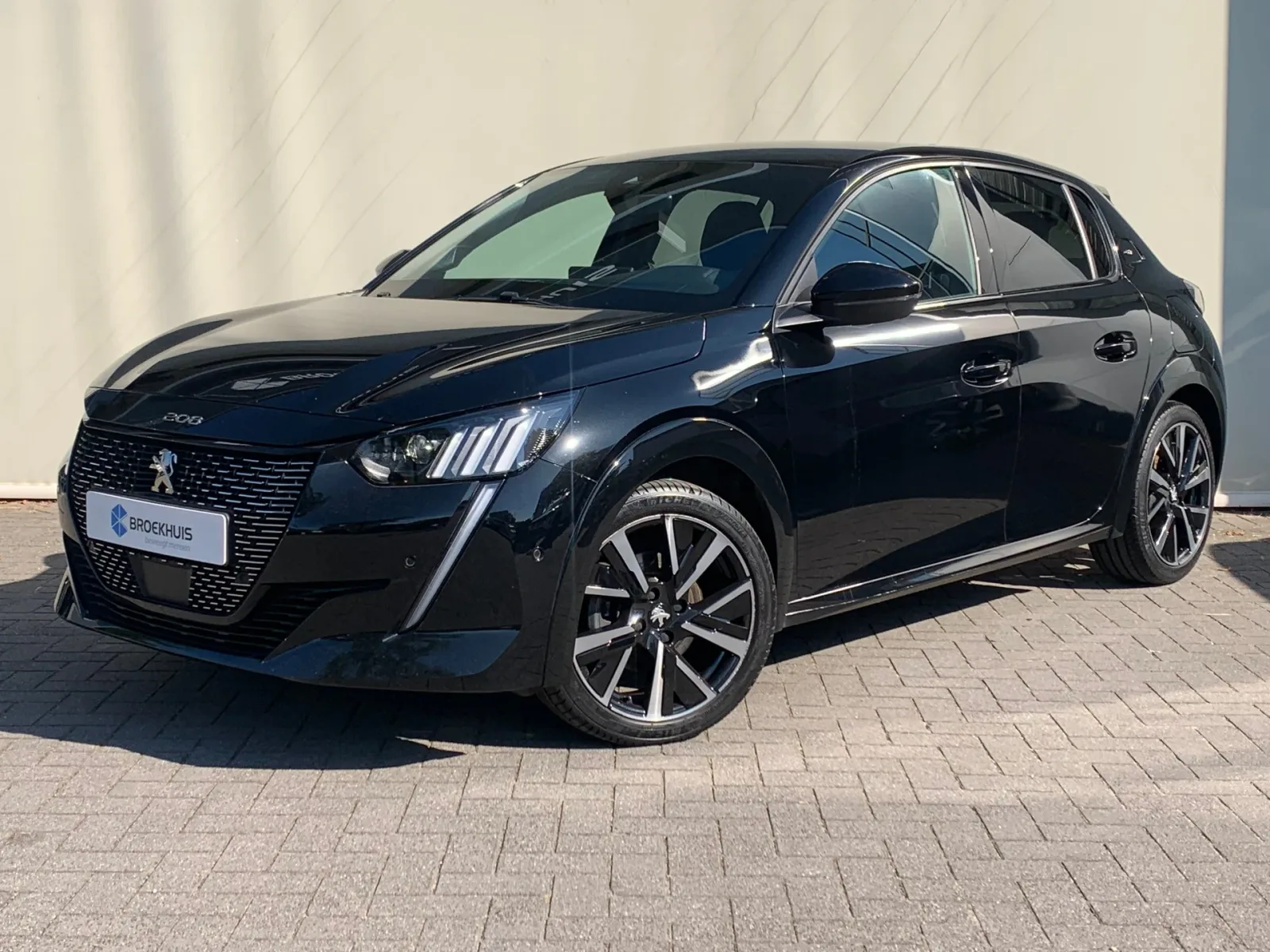 Peugeot 208 (2022) — foto 1