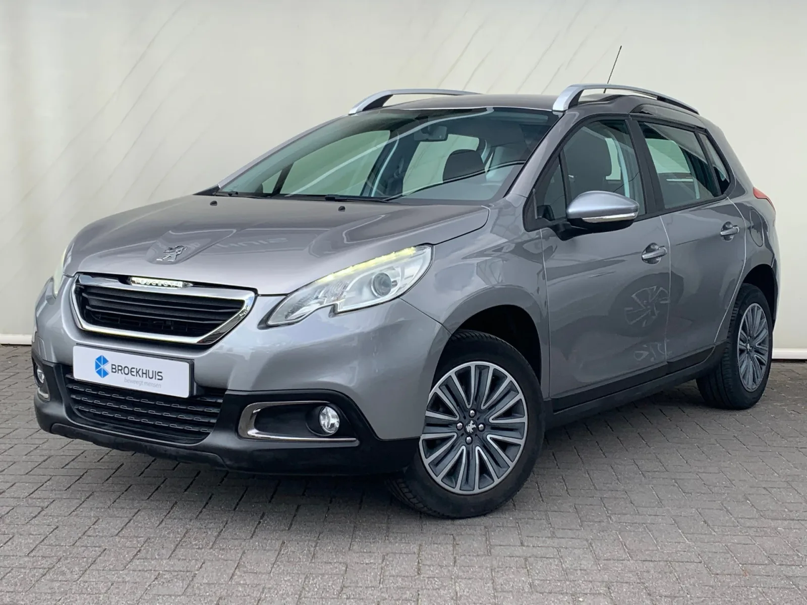 Peugeot 2008 (2016) — foto 1