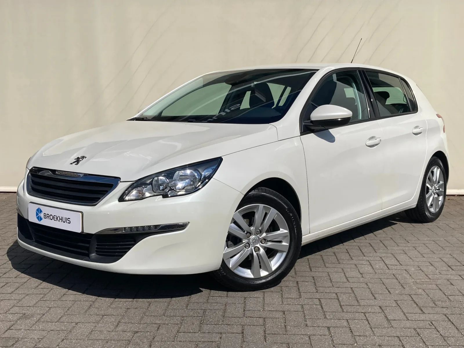 Peugeot 308 (2017) — foto 1