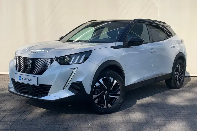 Peugeot e-2008 (2023)