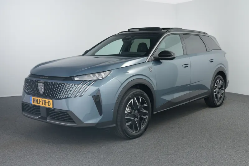 Peugeot 5008 (2025)