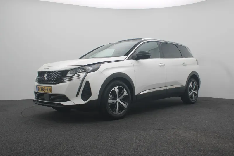 Peugeot 5008 (2022)