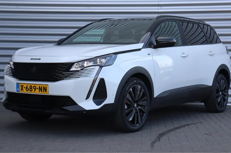 Peugeot 5008 (2024)