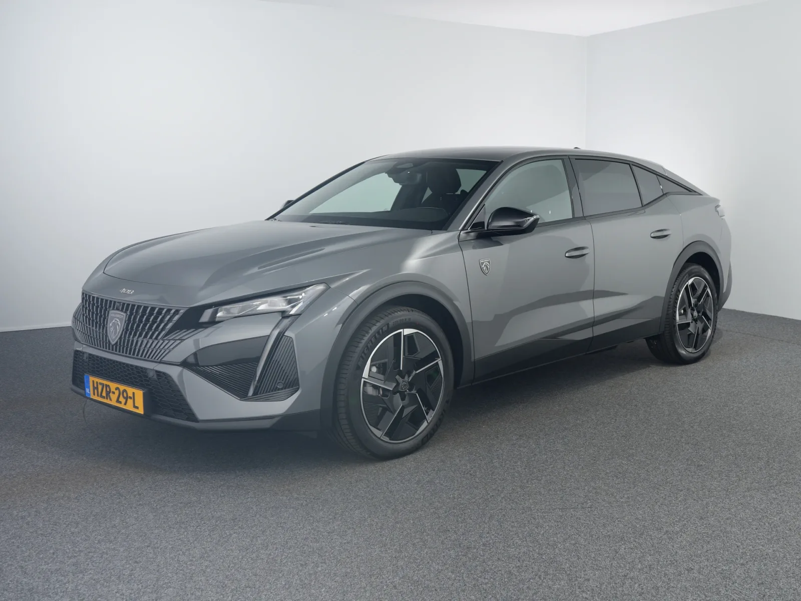 Peugeot e-408 (2025) — foto 1
