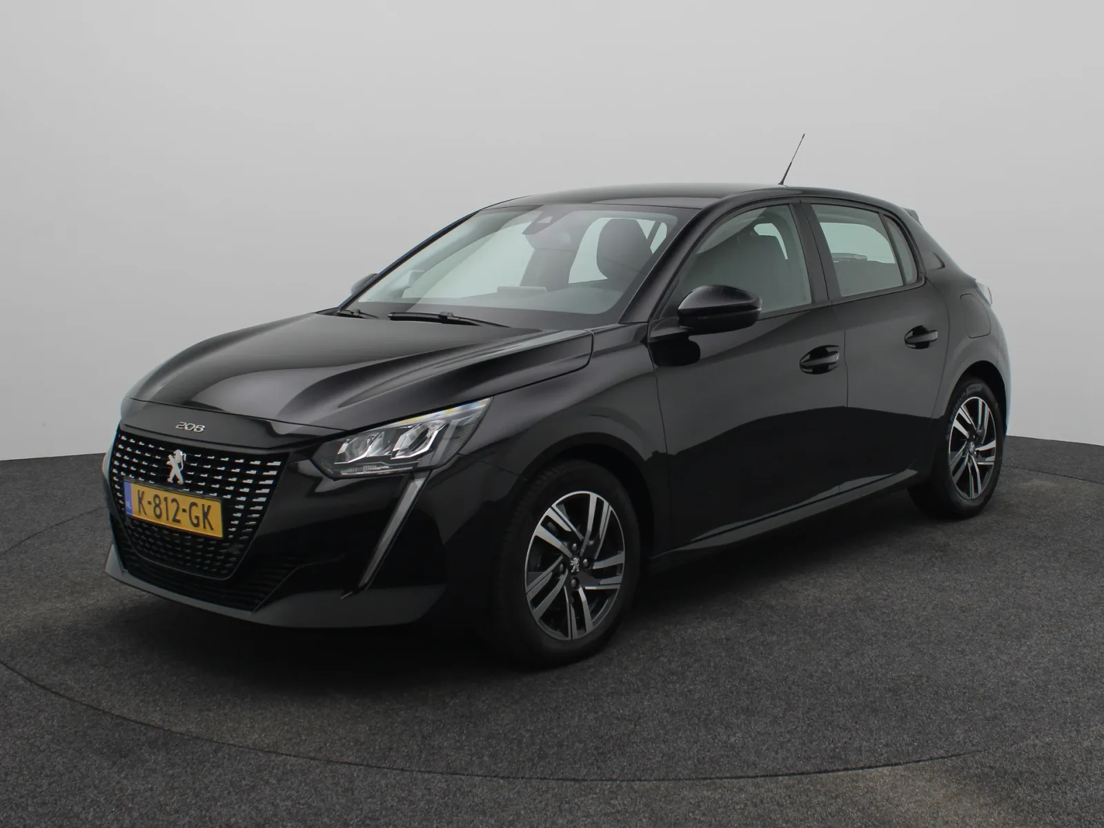 Peugeot 208 (2021) — foto 1