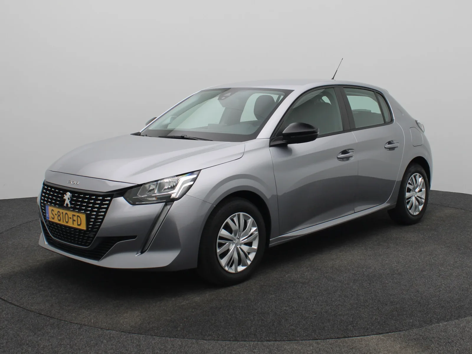 Peugeot 208 (2023) — foto 1