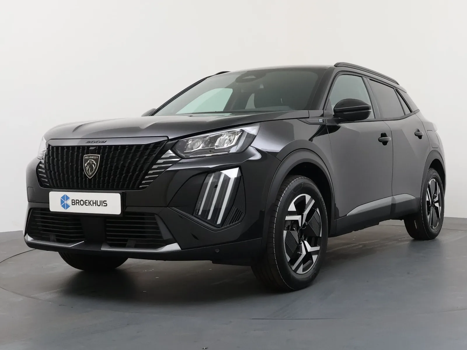 Peugeot e-2008 (2026) — foto 1