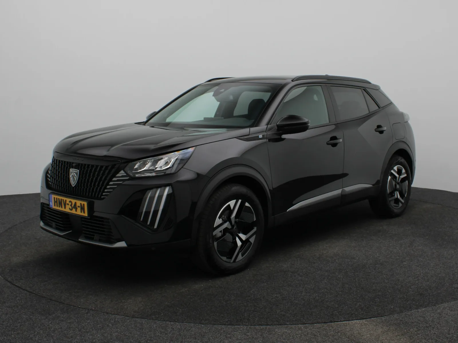 Peugeot e-2008 (2025) — foto 1