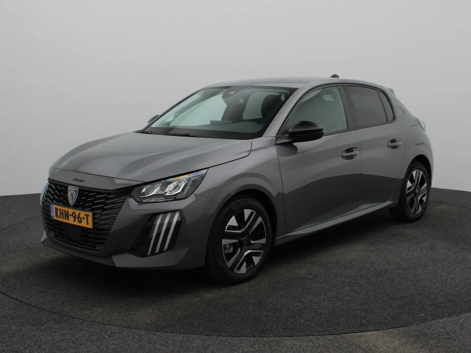 Peugeot 208 (2025) — foto 1