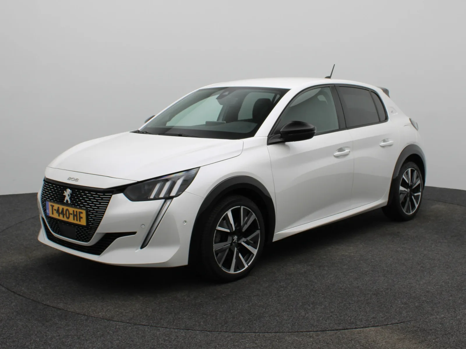Peugeot 208 (2021) — foto 1