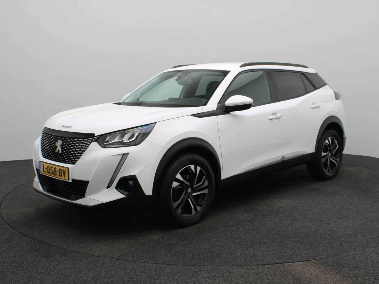 Peugeot 2008 (2021) — foto 1