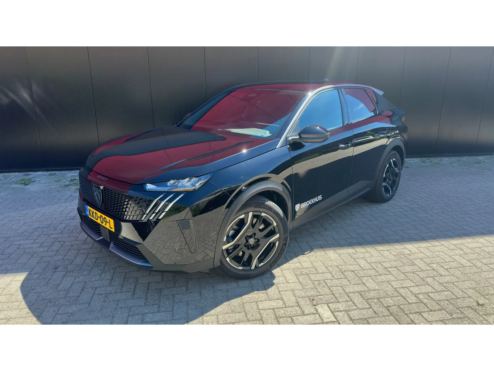 Peugeot e-3008 (2026) — foto 1