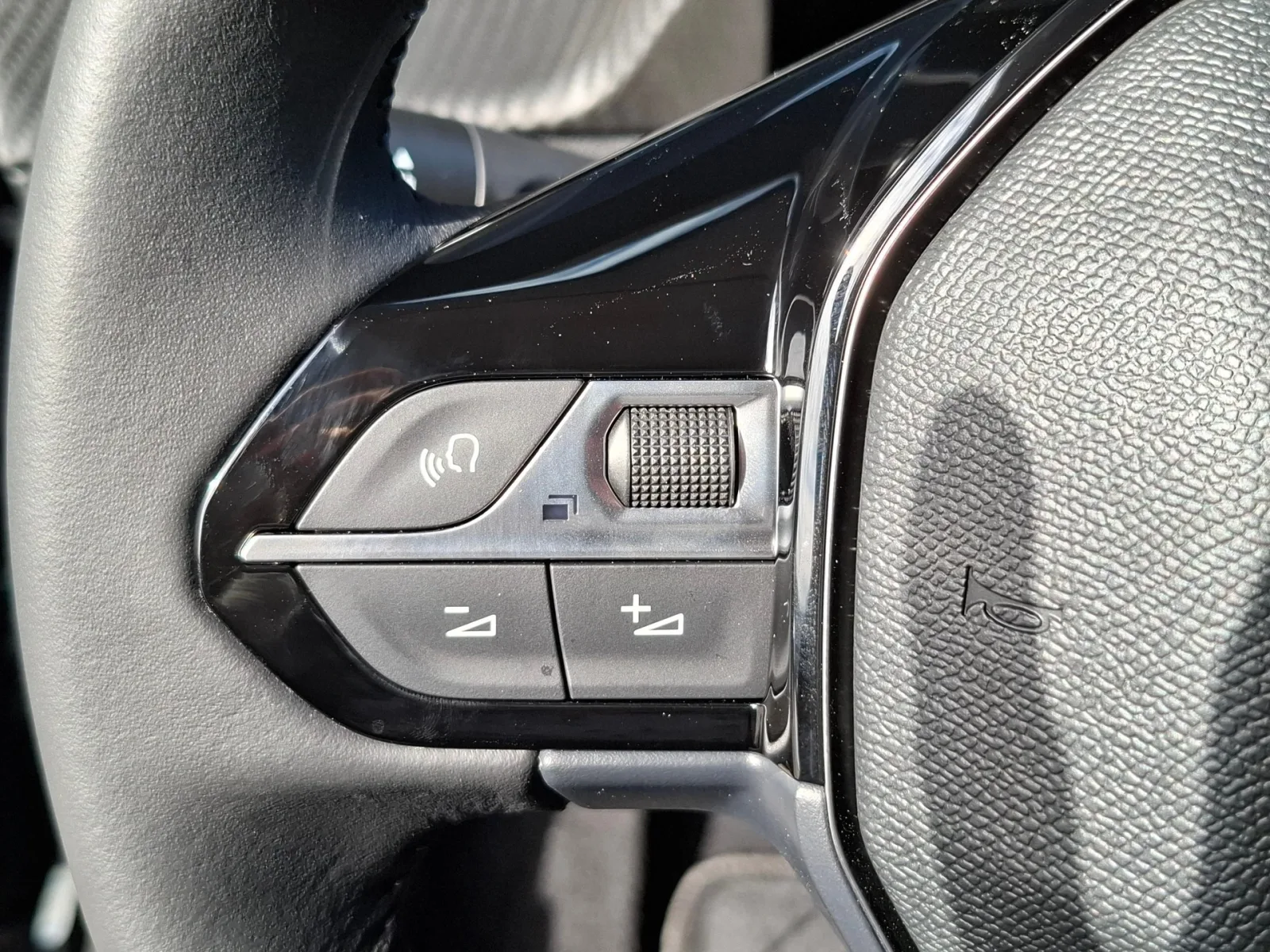 Peugeot 208 (2026) — foto 1