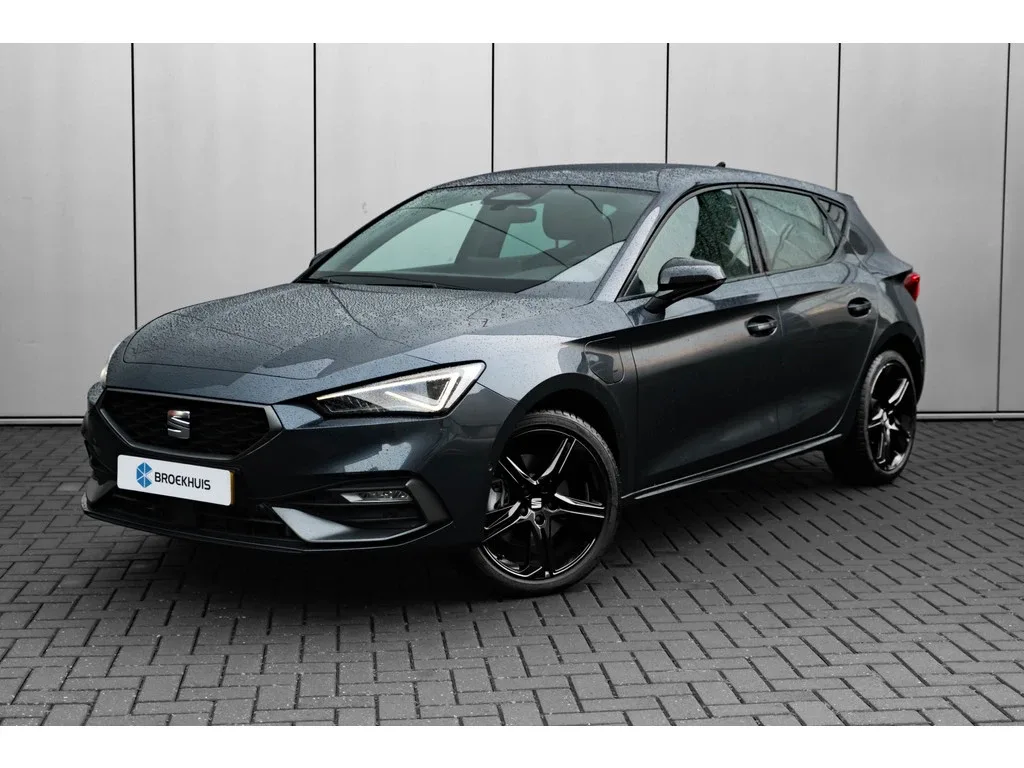 SEAT Leon (2025) — foto 1