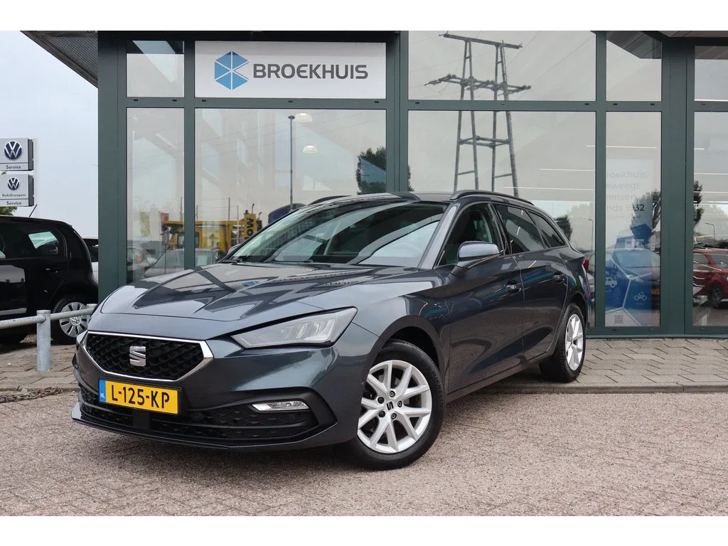 SEAT Leon Sportstourer (2021) — foto 1