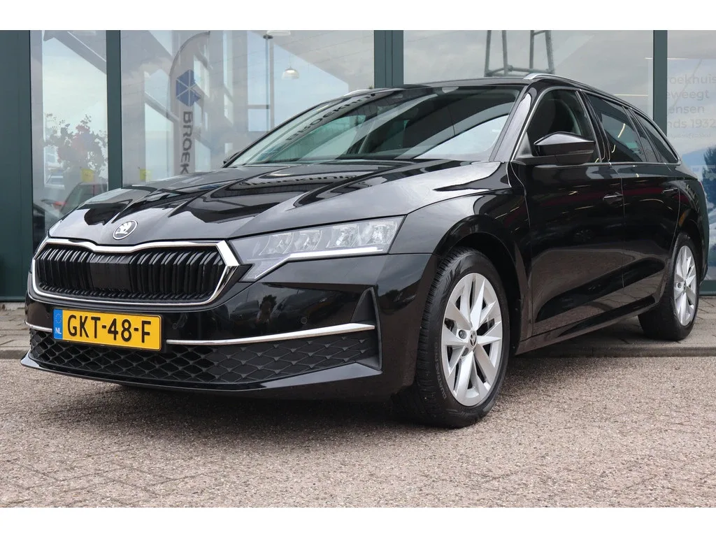 Škoda Octavia (2024) — foto 1